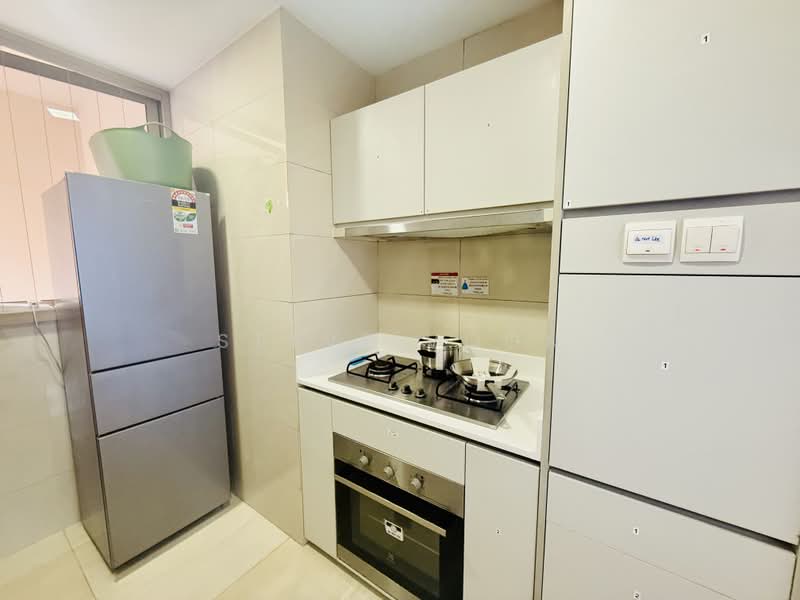 The Vales, 85 Anchorvale Crescent, Room Rental, 120 sqft, Condominium For Rent, by Steve Voon, 500197684 - Kitchen - PropertyGuru.com.sg
