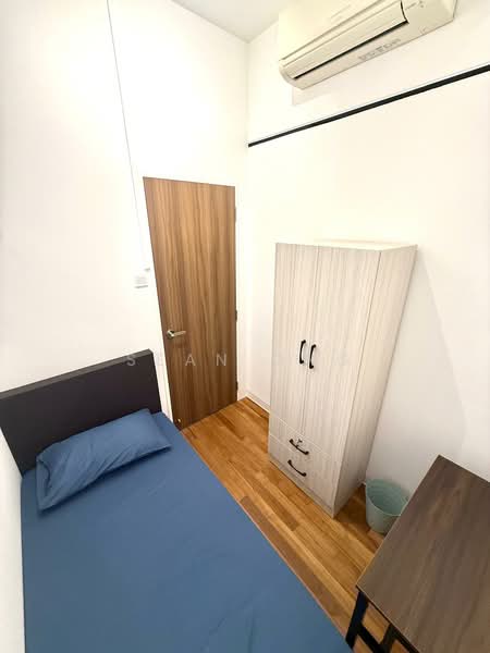 Village @ Pasir Panjang, 463 Pasir Panjang Road, Room Rental, 60 sqft, Condominium For Rent, by Sean Ong, 500197686 - Bedroom - PropertyGuru.com.sg