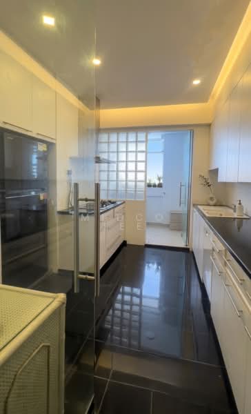 Orchard Towers, 1 Claymore Drive, Room Rental, 220 sqft, Apartment For Rent, by Midco Tee, 500197689 - PropertyGuru.com.sg