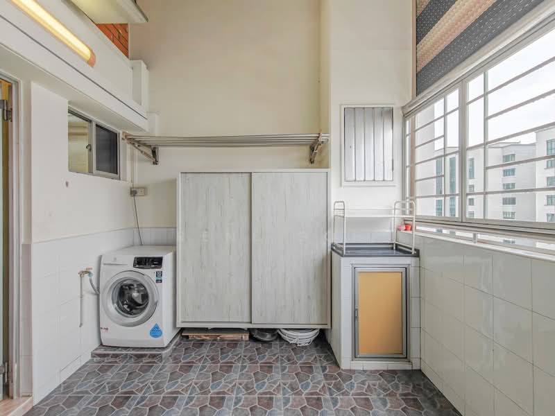254 Bangkit Road, 254 Bangkit Road, 4 Bedrooms, 1,572 sqft, HDB Flat For Sale, by Rene Goh, 500197693 - Balcony - PropertyGuru.com.sg