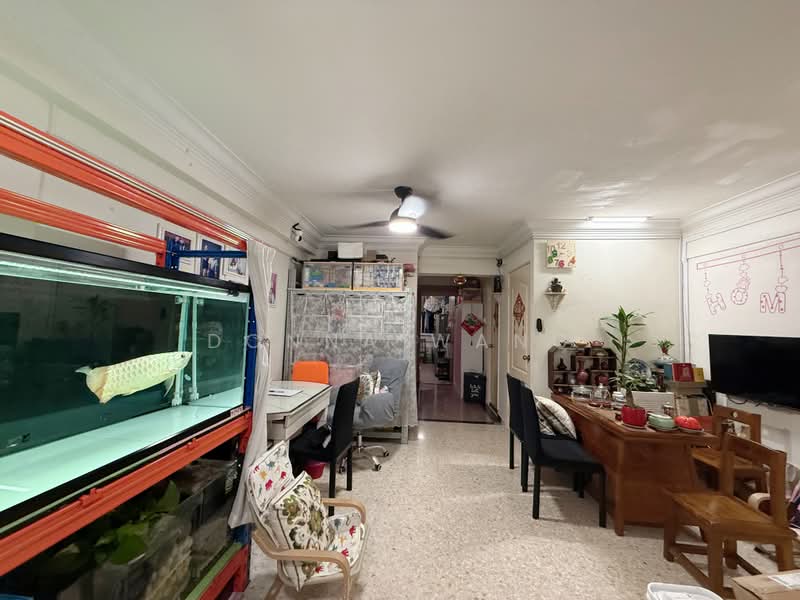 607 Ang Mo Kio Avenue 4, 607 Ang Mo Kio Avenue 4, 3 Bedrooms, 1,001 sqft, HDB Flat For Sale, by Donna Wang, 500197696 - Living Room - PropertyGuru.com.sg