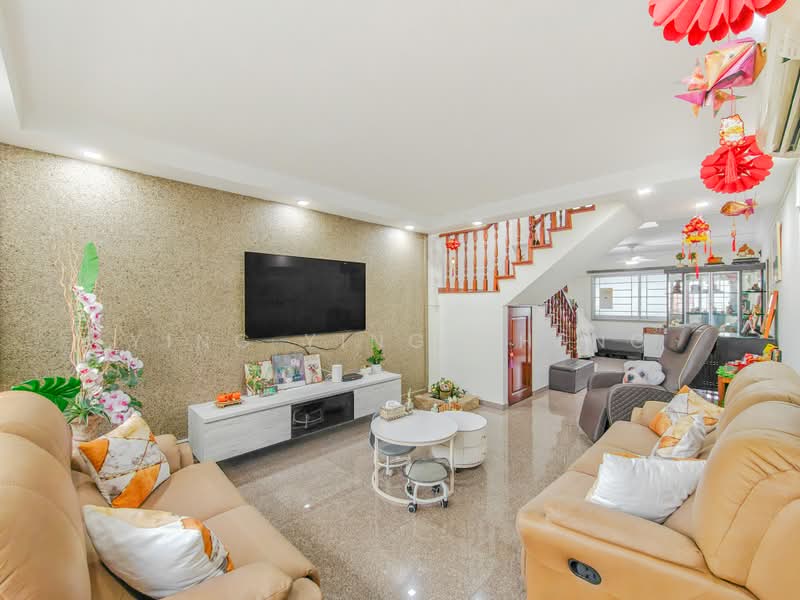 254 Bangkit Road, 254 Bangkit Road, 4 Bedrooms, 1,572 sqft, HDB Flat For Sale, by Ying Ying Cheng, 500197697 - Living Room - PropertyGuru.com.sg