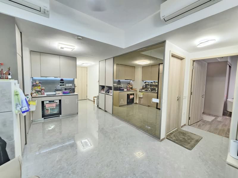 Sengkang Grand Residences, 72 Compassvale Bow, 2 Bedrooms, 764 sqft, Condominium For Rent, by Brenda Teo, 500197714 - Kitchen - PropertyGuru.com.sg