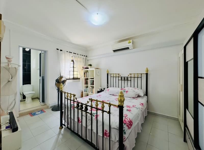 313 Woodlands Street 31, 313 Woodlands Street 31, 2 Bedrooms, 785 sqft, HDB Flat For Sale, by Lina Dewi, 500197719 - Bedroom - PropertyGuru.com.sg