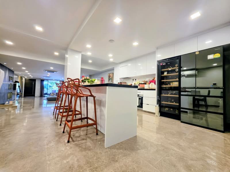 East View Garden, Jalan Segam, 5 Bedrooms, 4,350 sqft, Terraced House For Sale, by Brett Chua, 500197730 - Kitchen - PropertyGuru.com.sg