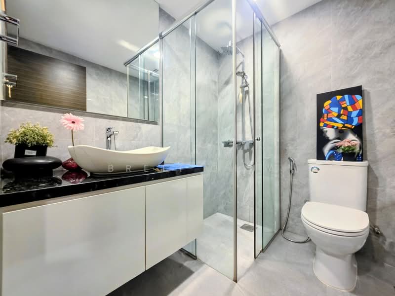 East View Garden, Jalan Segam, 5 Bedrooms, 4,350 sqft, Terraced House For Sale, by Brett Chua, 500197730 - Bathroom - PropertyGuru.com.sg