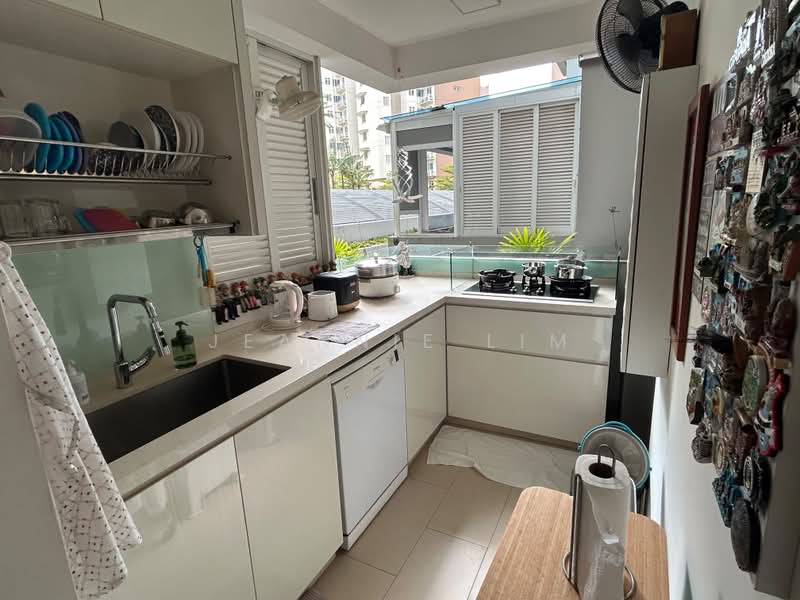 Waterview, 91 Tampines Avenue 1, 3 Bedrooms, 1,485 sqft, Condominium For Sale, by Jeannie Lim, 500197740 - Kitchen - PropertyGuru.com.sg