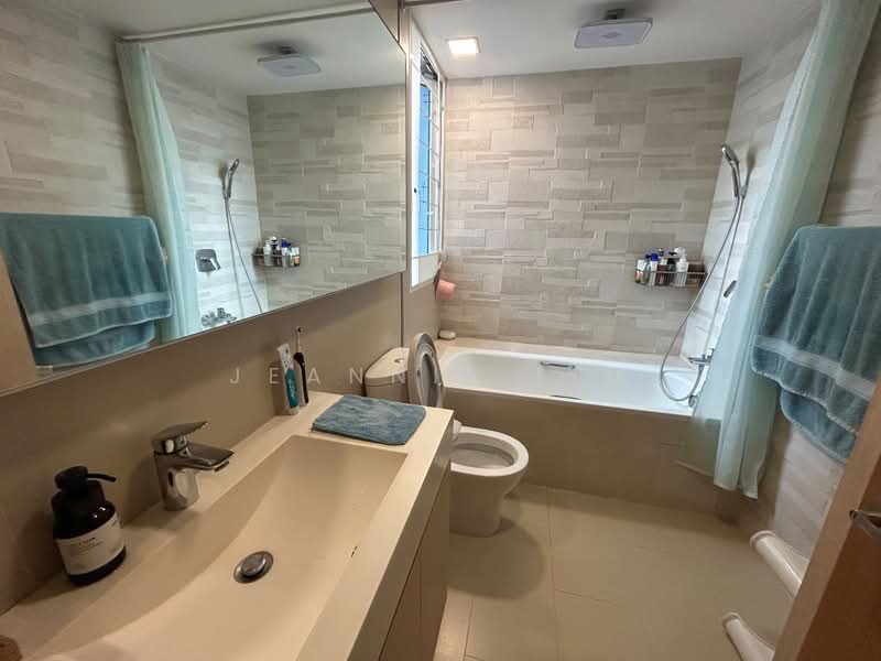 Waterview, 91 Tampines Avenue 1, 3 Bedrooms, 1,485 sqft, Condominium For Sale, by Jeannie Lim, 500197740 - Bathroom - PropertyGuru.com.sg