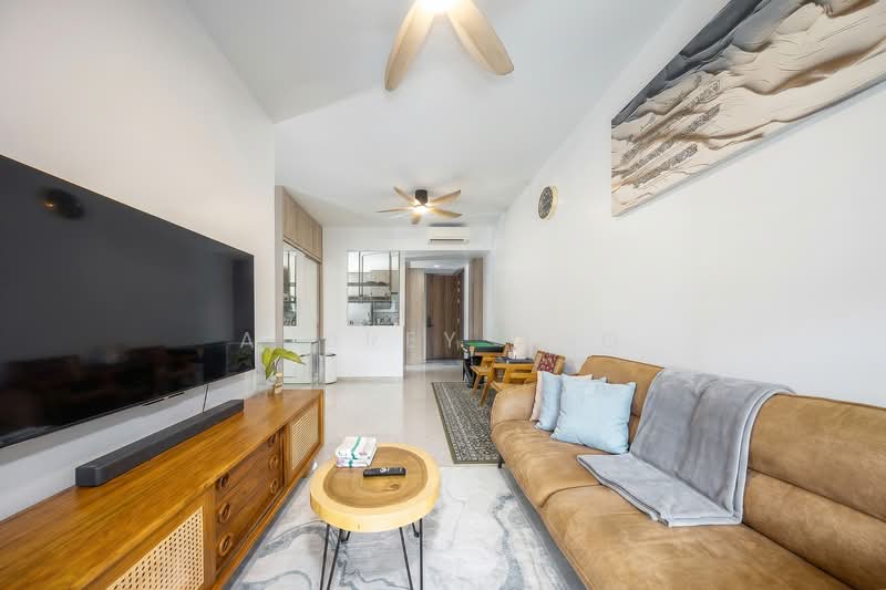 Parc Komo, 967 Upper Changi Road North, 3 Bedrooms, 969 sqft, Condominium For Sale, by Aubrey Ang, 500197744 - Living Room - PropertyGuru.com.sg