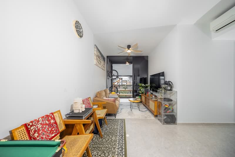 Parc Komo, 967 Upper Changi Road North, 3 Bedrooms, 969 sqft, Condominium For Sale, by Aubrey Ang, 500197744 - Living Room - PropertyGuru.com.sg