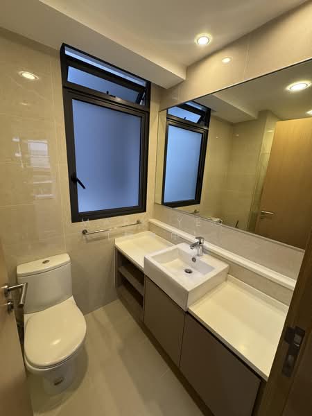 Twin Waterfalls, 106 Punggol Walk, 3 Bedrooms, 1,087 sqft, Executive Condominium For Rent, by Mark Yeo (杨复中), 500197784 - Master Bathroom - PropertyGuru.com.sg