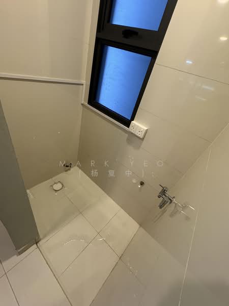 Twin Waterfalls, 106 Punggol Walk, 3 Bedrooms, 1,087 sqft, Executive Condominium For Rent, by Mark Yeo (杨复中), 500197784 - 3rd WC for washer and dryer - PropertyGuru.com.sg
