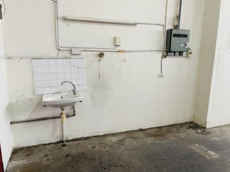 City Warehouse, 5 Kaki Bukit Road 2, 2,648 sqft, Factory / Workshop (B2) For Rent, by Kelyn Chong, 500197793 - Interior - CommercialGuru.com.sg