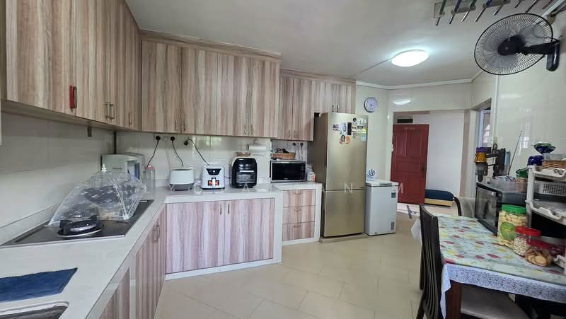 190A Rivervale Drive, 190A Rivervale Drive, 3 Bedrooms, 1,238 sqft, HDB Flat For Sale, by Lydia Hanim, 500197811 - Kitchen - PropertyGuru.com.sg
