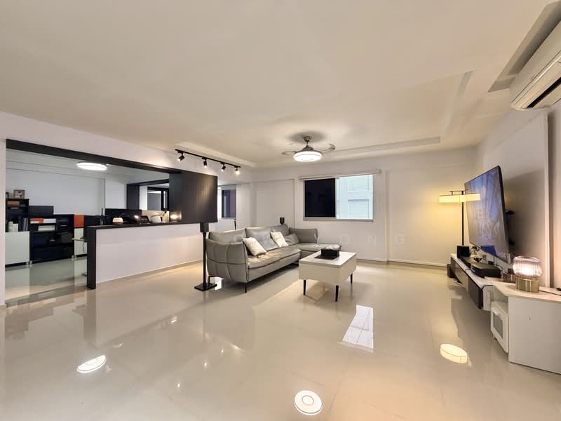 420 Choa Chu Kang Avenue 4, 420 Choa Chu Kang Avenue 4, 4 Bedrooms, 1,614 sqft, HDB Flat For Sale, by C K Ow Yong, 500197812 - Living Room - PropertyGuru.com.sg