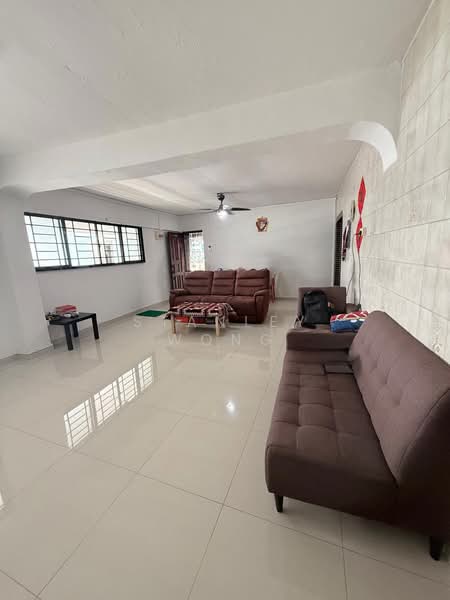 4A Jurong East, high floor, door to door, Chinese, Jurong East St 31, 3 Bedrooms, 1,130 sqft, HDB Flat For Sale, by Stanley Wong, 500197821 - Living Room - PropertyGuru.com.sg