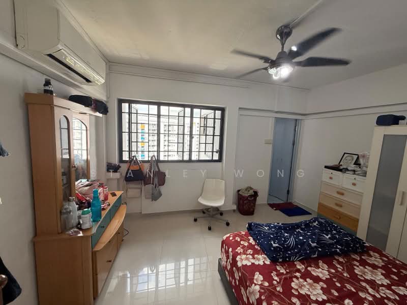 4A Jurong East, high floor, door to door, Chinese, Jurong East St 31, 3 Bedrooms, 1,130 sqft, HDB Flat For Sale, by Stanley Wong, 500197821 - Bedroom - PropertyGuru.com.sg