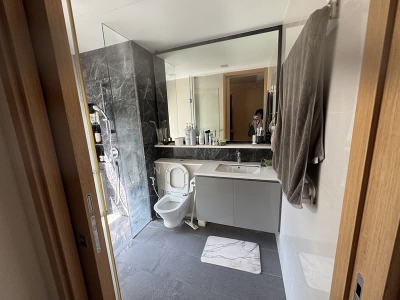 Bartley Ridge, 30 Mount Vernon Road, 1 Bedroom, 463 sqft, Condominium For Sale, by Lynn Quek, 500197828 - Bathroom - PropertyGuru.com.sg