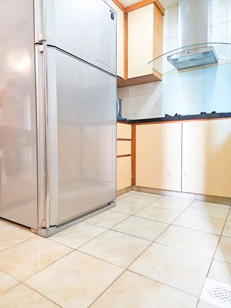 Tanglin View, 156 Prince Charles Crescent, 2 Bedrooms, 872 sqft, Condominium For Sale, by Graycin Wang Wei Ru, 500197833 - Kitchen - PropertyGuru.com.sg