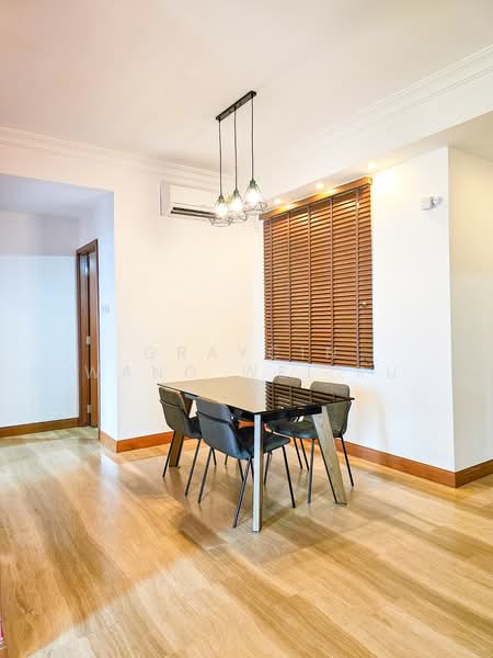 Tanglin View, 156 Prince Charles Crescent, 2 Bedrooms, 872 sqft, Condominium For Sale, by Graycin Wang Wei Ru, 500197833 - Dining Room - PropertyGuru.com.sg
