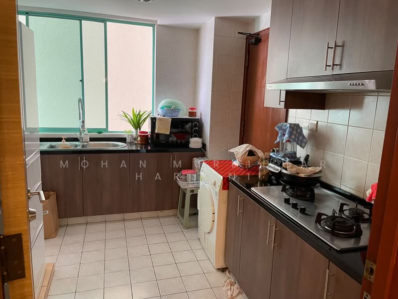 Hazel Park Condo, 15 Hazel Park Condo, 3 Bedrooms, 1,324 sqft, Condominium For Rent, by Mohan Murlidhar Harjani, 500197835 - Kitchen - PropertyGuru.com.sg