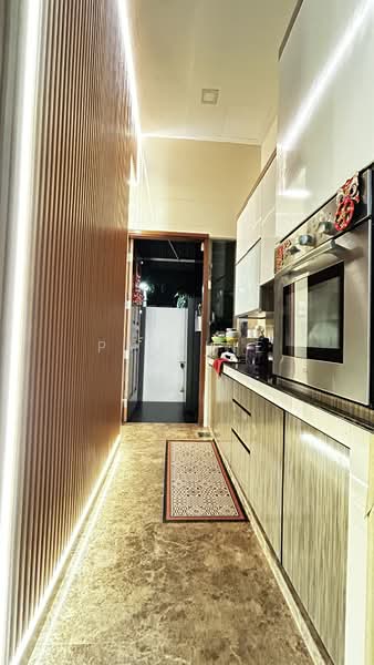 Rare modern 3.5 Storey terrace at Parry / Poh Huat Road / Simon place, Parry / Poh Huat / Simon place, 4 Bedrooms, 3,000 sqft, Terraced House For Sale, by Pauline Gay, 500197838 - Kitchen - PropertyGuru.com.sg
