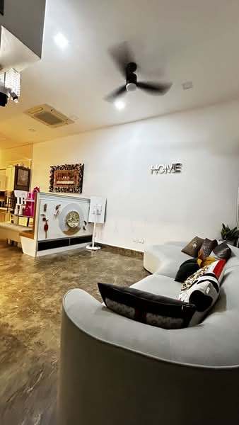 Rare modern 3.5 Storey terrace at Parry / Poh Huat Road / Simon place, Parry / Poh Huat / Simon place, 4 Bedrooms, 3,000 sqft, Terraced House For Sale, by Pauline Gay, 500197838 - Living Room - PropertyGuru.com.sg