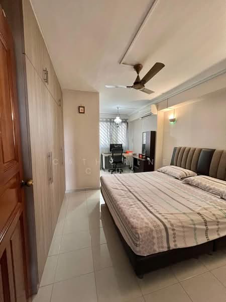 423 Choa Chu Kang Avenue 4, 423 Choa Chu Kang Avenue 4, 3 Bedrooms, 1,119 sqft, HDB Flat For Sale, by Catherine Chua, 500197845 - Bedroom - PropertyGuru.com.sg