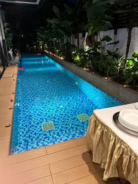 Serangoon Garden Estate, Burghley Drive, 6 Bedrooms, 4,500 sqft, Semi-Detached House For Rent, by Marianne Terng, 500197847 - Pool - PropertyGuru.com.sg