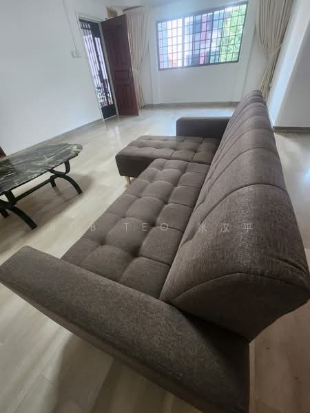 452 Jurong West Street 42, 452 Jurong West Street 42, 3 Bedrooms, 1,432 sqft, HDB Flat For Rent, by Bob Teo 张汉平, 500197851 - Living Room - PropertyGuru.com.sg