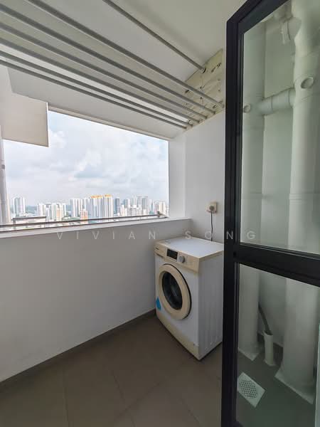 263 Toa Payoh Apex, 263 Toa Payoh East, 2 Bedrooms, 721 sqft, HDB Flat For Rent, by Vivian Song, 500197853 - Balcony - PropertyGuru.com.sg