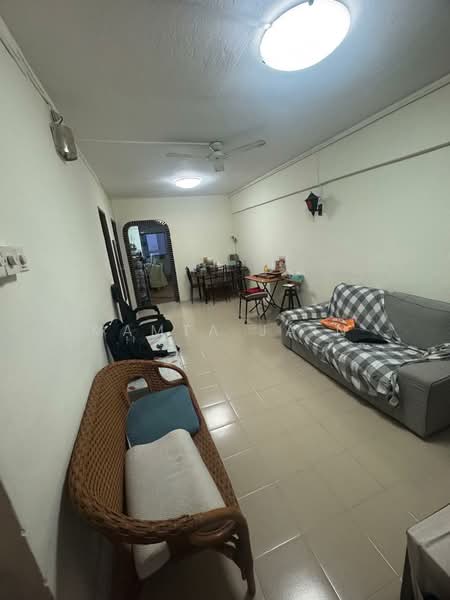 105 Potong Pasir Avenue 1, 105 Potong Pasir Avenue 1, 2 Bedrooms, 721 sqft, HDB Flat For Rent, by Mamta Jain, 500197854 - Living Room - PropertyGuru.com.sg