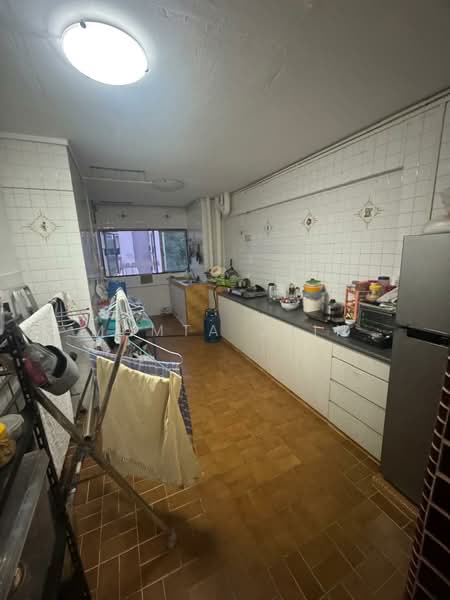 105 Potong Pasir Avenue 1, 105 Potong Pasir Avenue 1, 2 Bedrooms, 721 sqft, HDB Flat For Rent, by Mamta Jain, 500197854 - Kitchen - PropertyGuru.com.sg