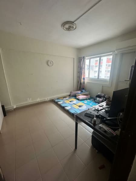 105 Potong Pasir Avenue 1, 105 Potong Pasir Avenue 1, 2 Bedrooms, 721 sqft, HDB Flat For Rent, by Mamta Jain, 500197854 - Bedroom - PropertyGuru.com.sg