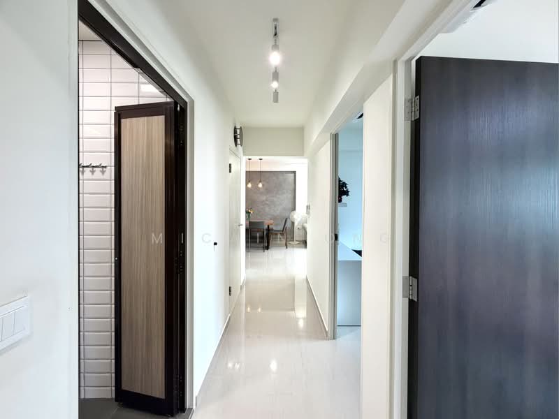 487B Choa Chu Kang Avenue 5, 487B Choa Chu Kang Avenue 5, 3 Bedrooms, 1,000 sqft, HDB Flat For Sale, by Micain Ong, 500197888 - Corridor - PropertyGuru.com.sg