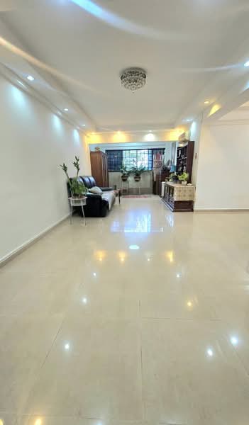 527 Jelapang Road, 527 Jelapang Road, 4 Bedrooms, 1,539 sqft, HDB Flat For Sale, by James Yeo, 500197892 - Living Room - PropertyGuru.com.sg