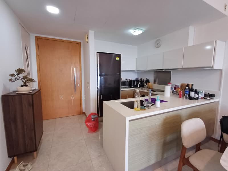 Marina Bay Residences, 18 Marina Boulevard, 1 Bedroom, 732 sqft, Condominium For Rent, by Kan Li Ling, 500197897 - Kitchen - PropertyGuru.com.sg