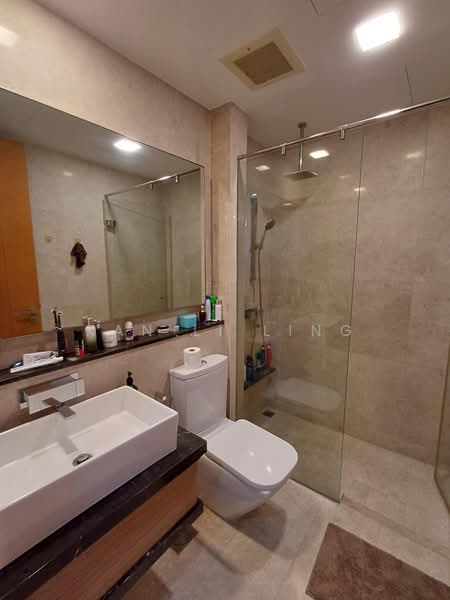Marina Bay Residences, 18 Marina Boulevard, 1 Bedroom, 732 sqft, Condominium For Rent, by Kan Li Ling, 500197897 - Bathroom - PropertyGuru.com.sg