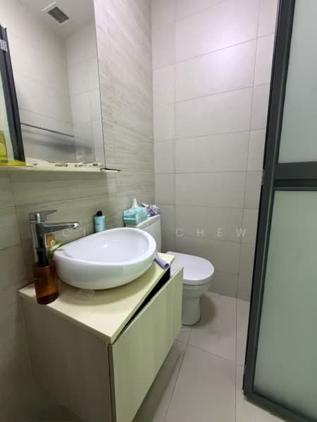 Forte Suites, 88 Mergui Road, 2 Bedrooms, 603 sqft, Condominium For Sale, by Cindy Chew, 500197902 - Bathroom - PropertyGuru.com.sg