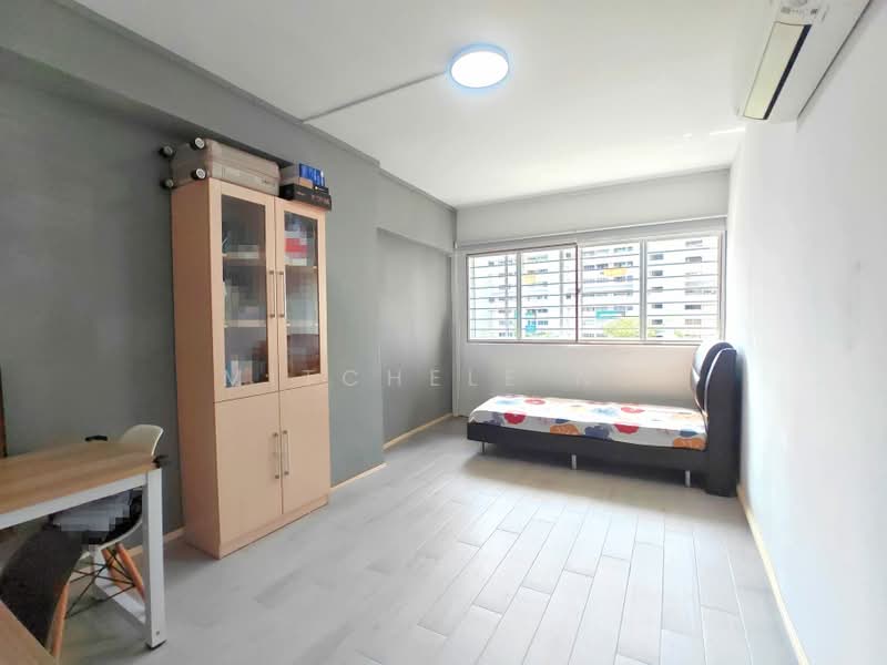 317 Jurong East Street 31, 317 Jurong East Street 31, 3 Bedrooms, 1,420 sqft, HDB Flat For Sale, by Mitchele Ng, 500197911 - Common Bedroom - PropertyGuru.com.sg