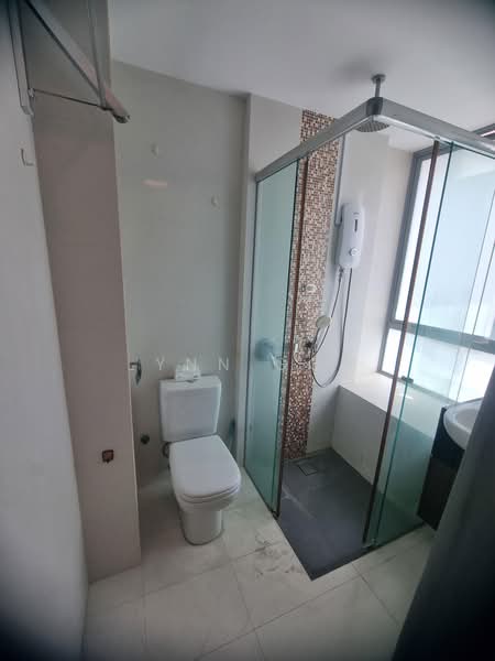 Cosmo, 18 Guillemard Crescent, 1 Bedroom, 400 sqft, Condominium For Rent, by Lynn Goh, 500197912 - Bathroom - PropertyGuru.com.sg