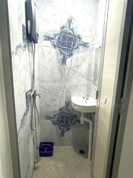 Parc Vista, 456 Corporation Road, Room Rental, 130 sqft, Condominium For Rent, by Steven Choo, 500197913 - Bathroom - PropertyGuru.com.sg