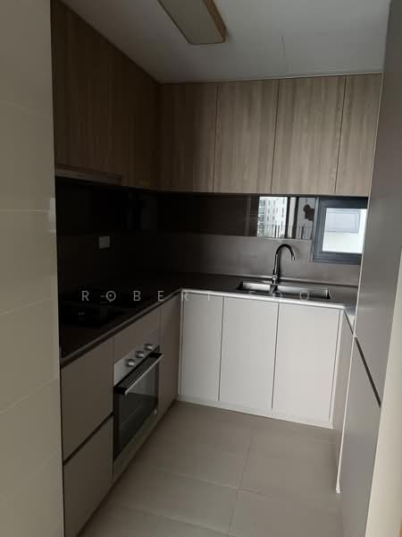 The Jovell, 13 Flora Drive, 3 Bedrooms, 904 sqft, Condominium For Sale, by Robert Foo, 500197920 - PropertyGuru.com.sg