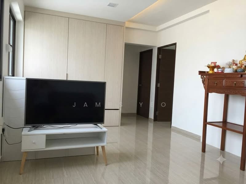 423 Yishun Avenue 11, 423 Yishun Avenue 11, 3 Bedrooms, 904 sqft, HDB Flat For Sale, by James Yeo, 500197923 - Living Room - PropertyGuru.com.sg