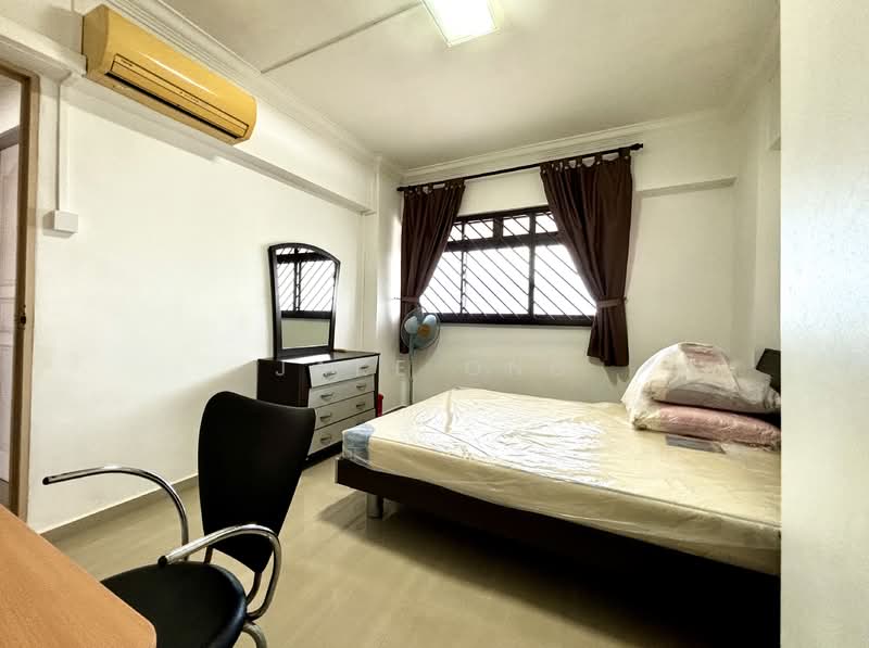 332 Jurong East Avenue 1, 332 Jurong East Avenue 1, Room Rental, 100 sqft, HDB Flat For Rent, by Jake Ong, 500197942 - Bedroom - PropertyGuru.com.sg