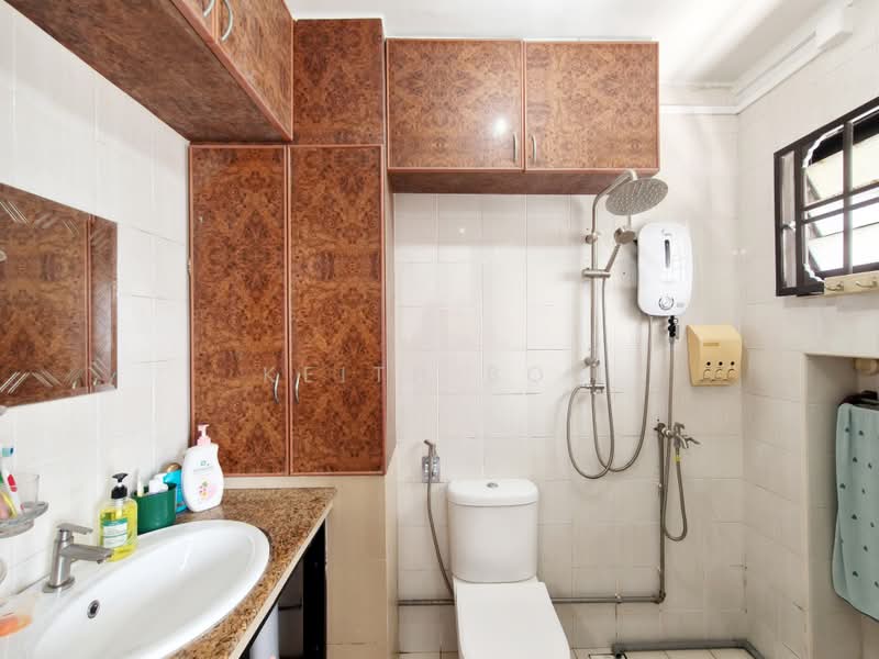 170 Gangsa Road, 170 Gangsa Road, 3 Bedrooms, 1,087 sqft, HDB Flat For Sale, by Keith Boo, 500197953 - Bathroom - PropertyGuru.com.sg