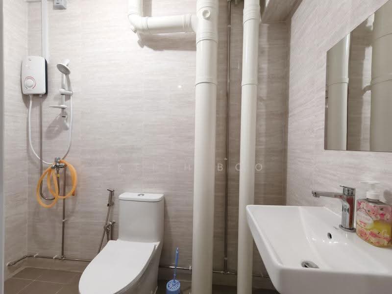 170 Gangsa Road, 170 Gangsa Road, Dairy Farm / Bukit Panjang / Choa Chu Kang, 3 Bedrooms, 1,087 sqft, HDB Flat For Sale, by Keith Boo, 500197953 - Bathroom - PropertyGuru.com.sg