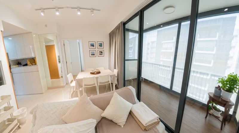 La Fiesta, 62 Sengkang Square, 2 Bedrooms, 753 sqft, Condominium For Rent, by Jovan Khoo, 500197983 - Living Room - PropertyGuru.com.sg