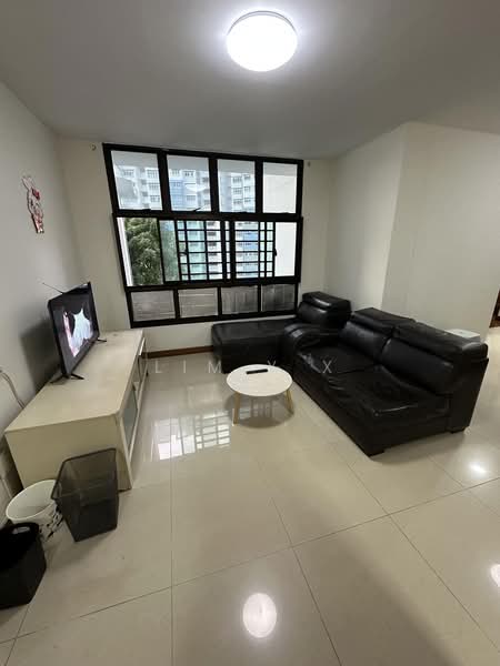 629 Senja Road, 629 Senja Road, 3 Bedrooms, 968 sqft, HDB Flat For Rent, by Lim Y X, 500197985 - Living Room - PropertyGuru.com.sg
