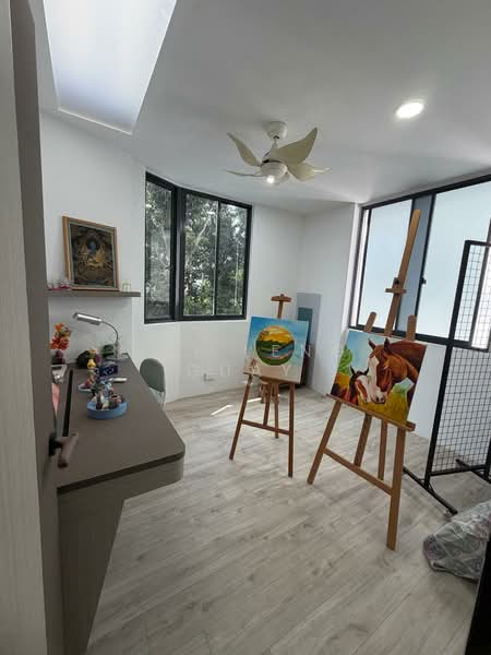 Philips Avenue, , Room Rental, 40 sqft, Terraced House For Rent, by Hui Leng Guay, 500197993 - Study - PropertyGuru.com.sg